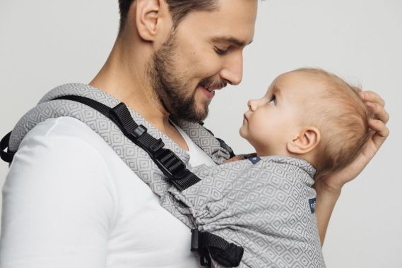Zaffiro Smart nosidło ergonomiczne które rośnie razem z Twoim dzieckiem!