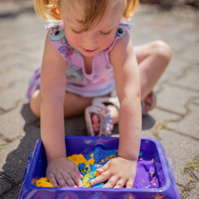 WOOPIE 54788 Stolik z piaskiem kinetycznym 0,6kg - obrazek 3